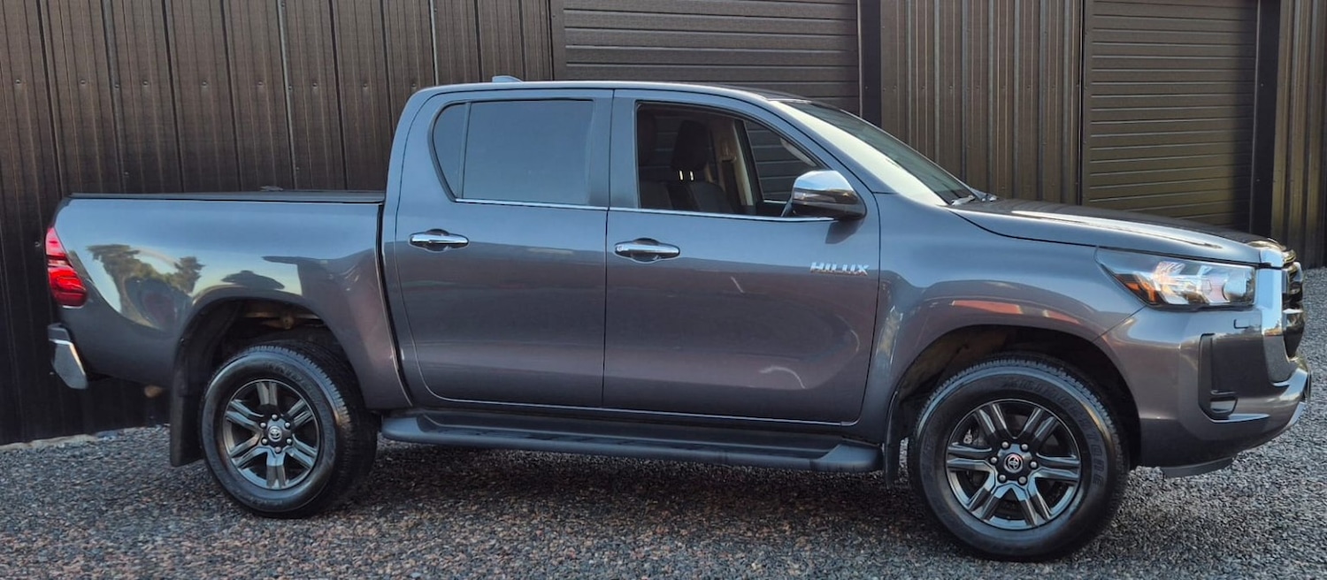 Used Toyota Hilux 2022 for sale - 76725646: Photo 2