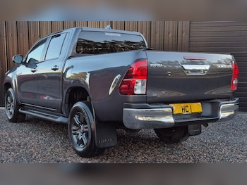 Used Toyota Hilux 2022 for sale - 76725646: Photo