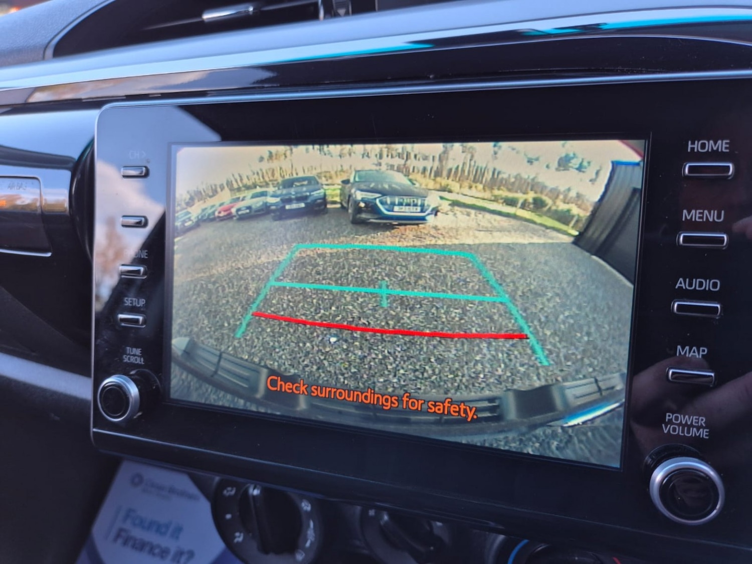 Used Toyota Hilux 2022 for sale - 76725646: Photo 9