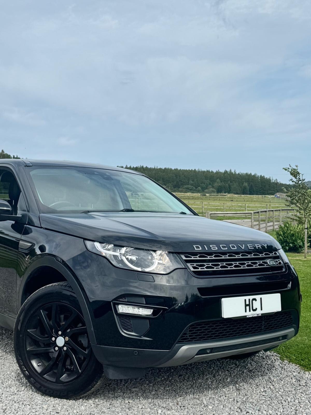 Used Land Rover Discovery Sport 2017 for sale - 75413139: Photo 11