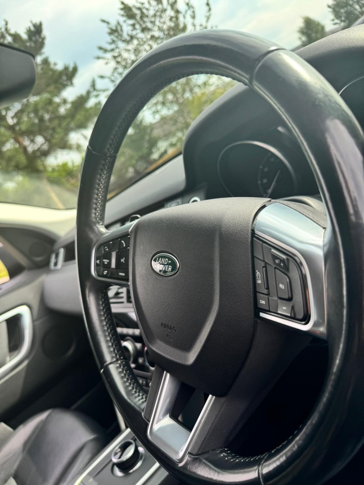 Used Land Rover Discovery Sport 2017 for sale - 75413139: Photo 16