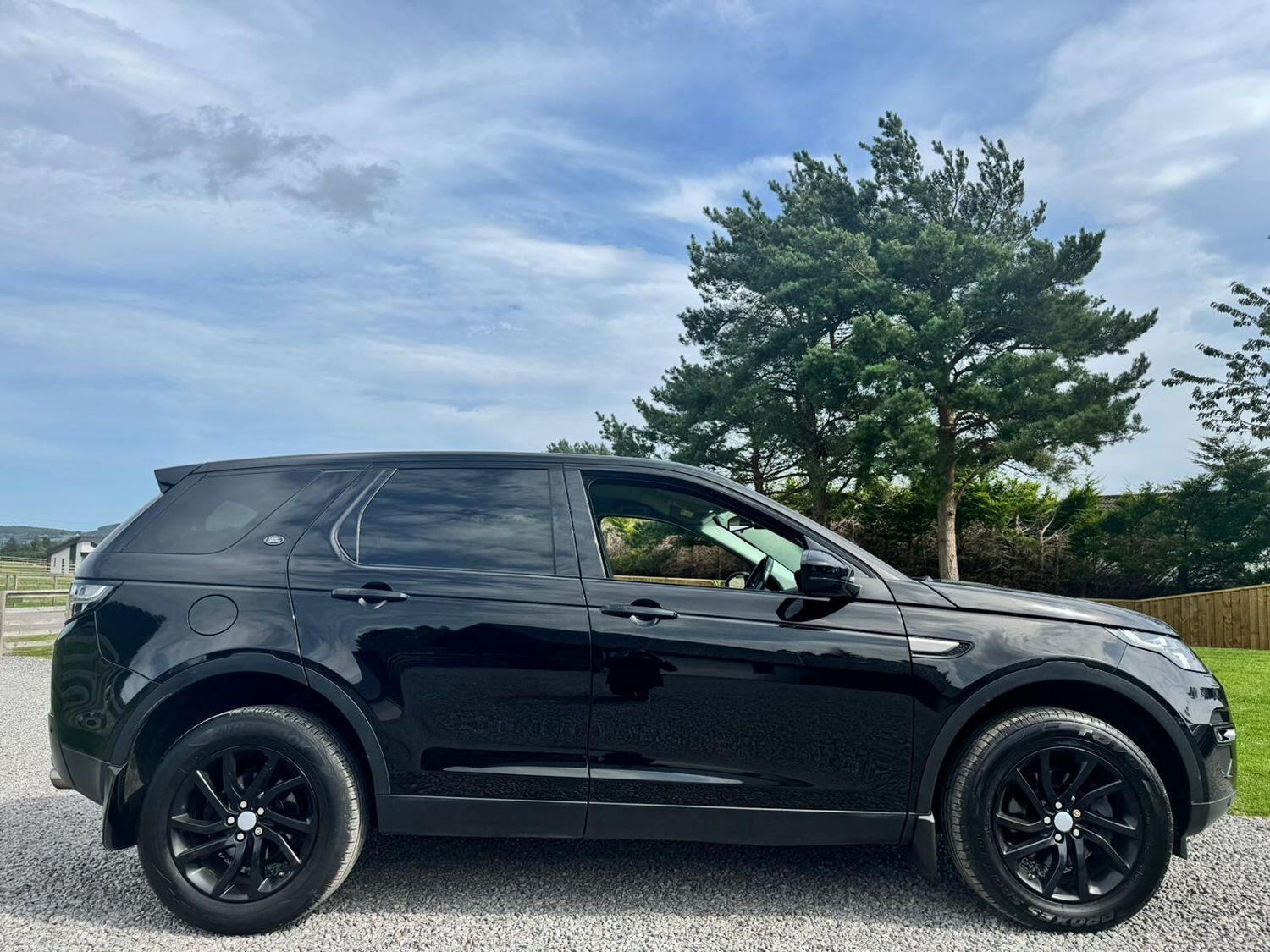 Used Land Rover Discovery Sport 2017 for sale - 75413139: Photo 4