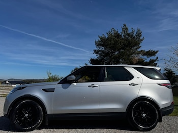 Used Land Rover Discovery 2017 for sale - 78213494: Photo