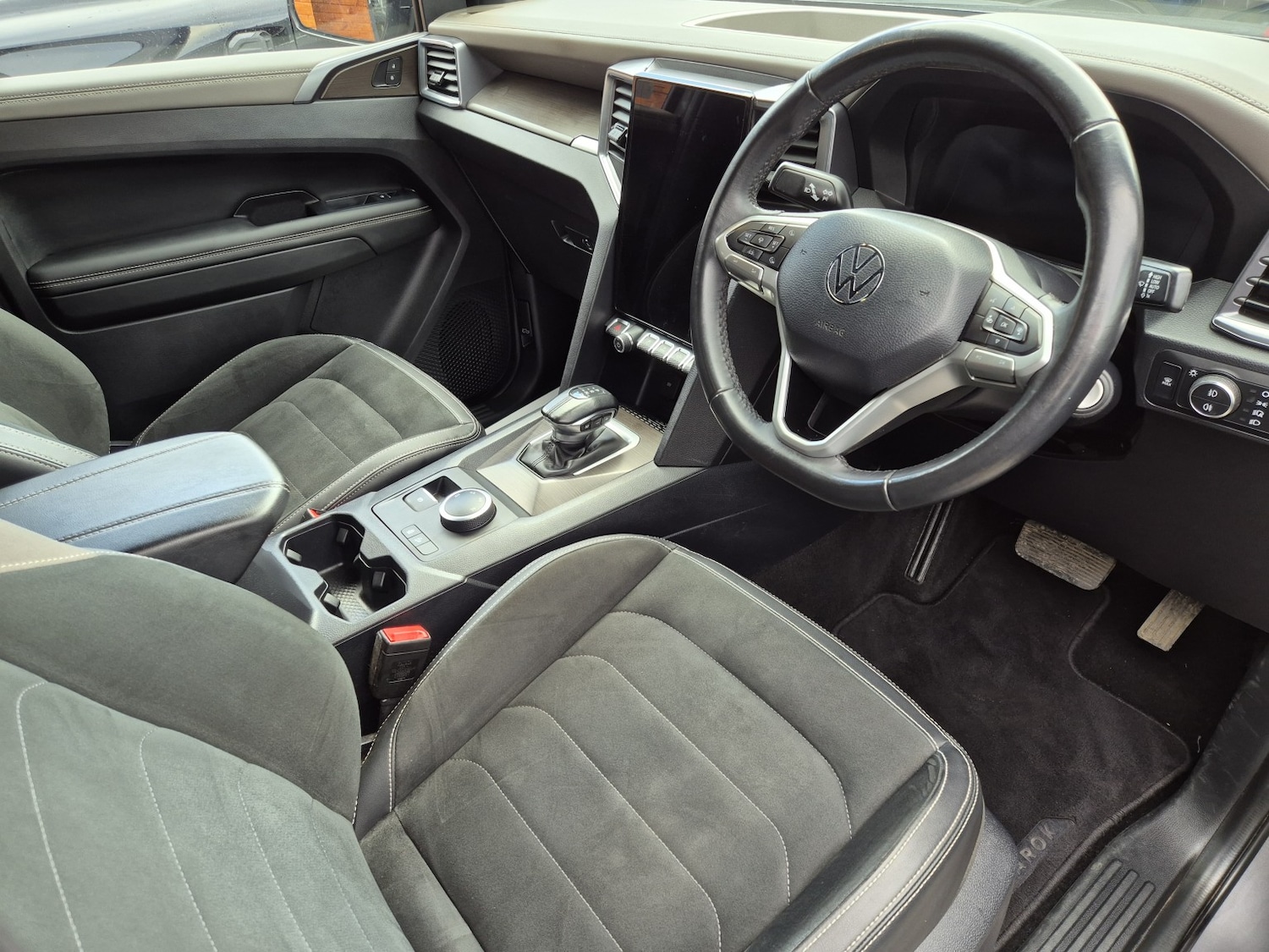 Used Volkswagen Amarok 2023 for sale - 77303600: Photo 8