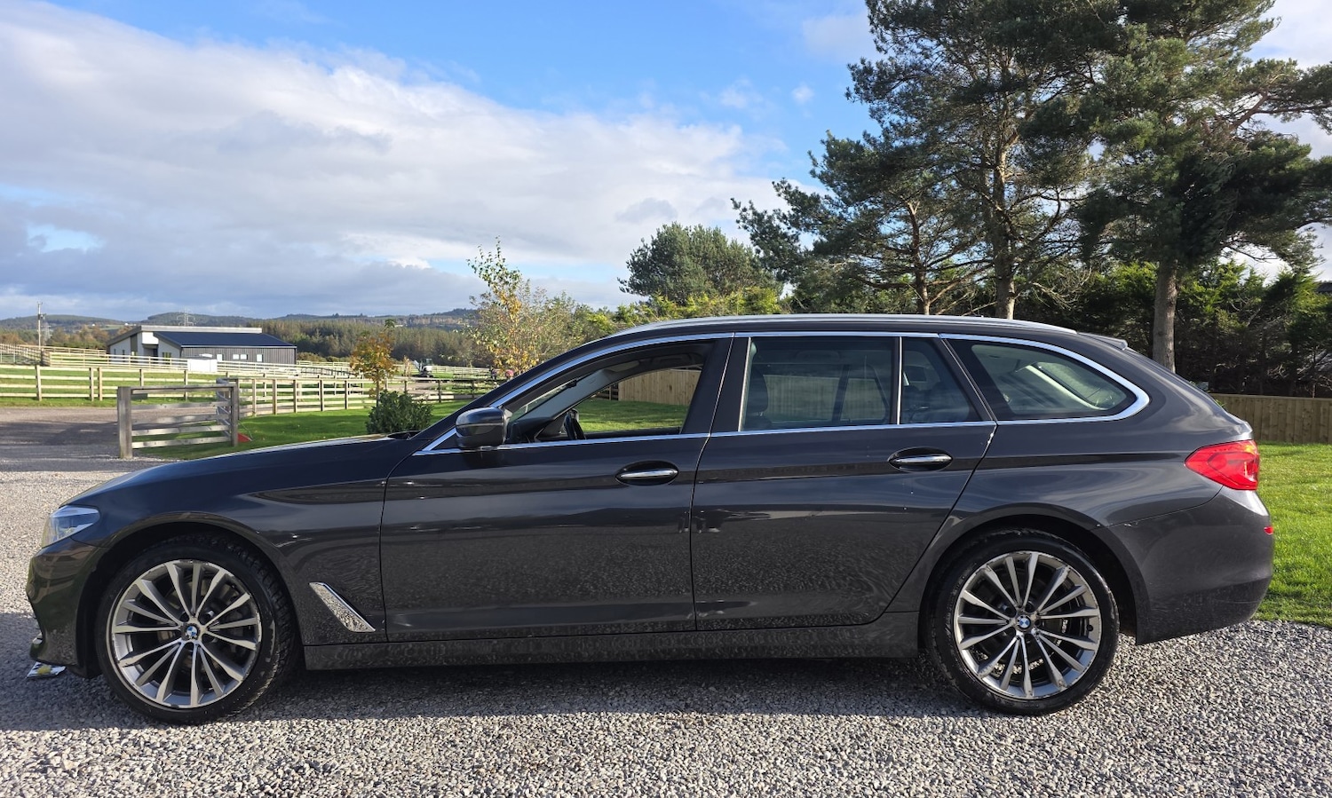 Used BMW 5 Series 2017 for sale - 76347131: Photo 5