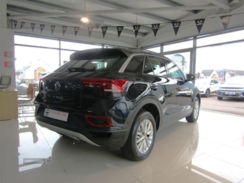 Used Volkswagen T-Roc 2023 for sale - 79146430: Photo