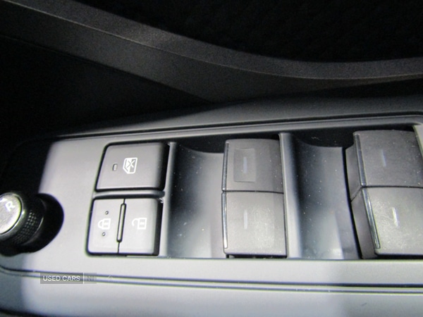 Used Toyota C-HR 2023 for sale - 77599488: Photo 10