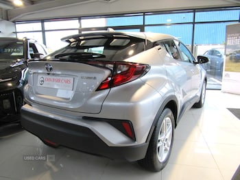 Used Toyota C-HR 2023 for sale - 77599488: Photo