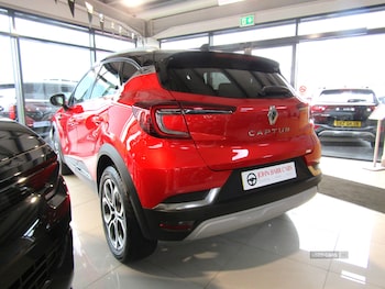 Used Renault Captur 2023 for sale - 78785344: Photo