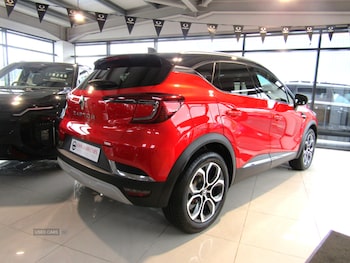 Used Renault Captur 2023 for sale - 78785344: Photo