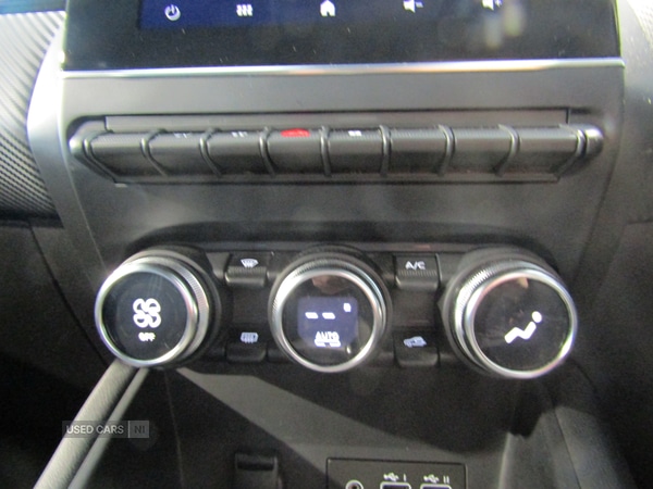 Used Renault Captur 2023 for sale - 77884187: Photo 18