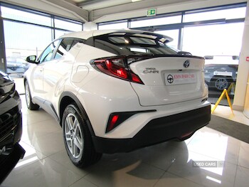 Used Toyota C-HR 2023 for sale - 78276974: Photo