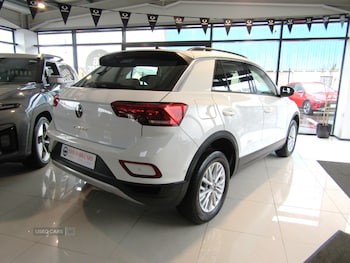 Used Volkswagen T-Roc 2023 for sale - 78966443: Photo