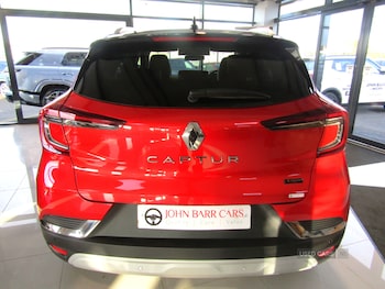 Used Renault Captur 2022 for sale - 76998753: Photo