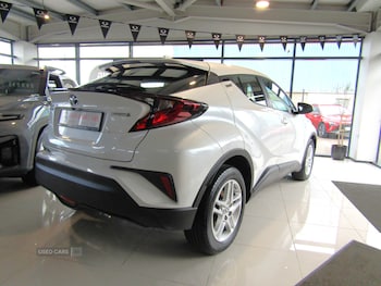 Used Toyota C-HR 2023 for sale - 78947965: Photo