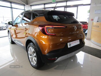 Used Renault Captur 2021 for sale - 75430102: Photo