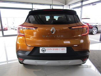 Used Renault Captur 2021 for sale - 75430102: Photo