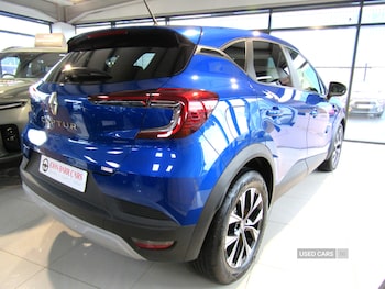 Used Renault Captur 2022 for sale - 77041339: Photo