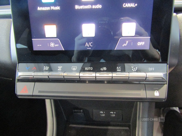 Used Renault Captur 2024 for sale - 76327544: Photo 19
