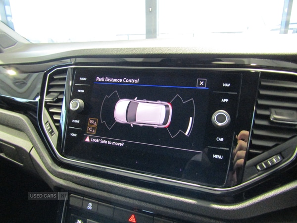 Used Volkswagen T-Roc for sale - 76772474: Photo 16