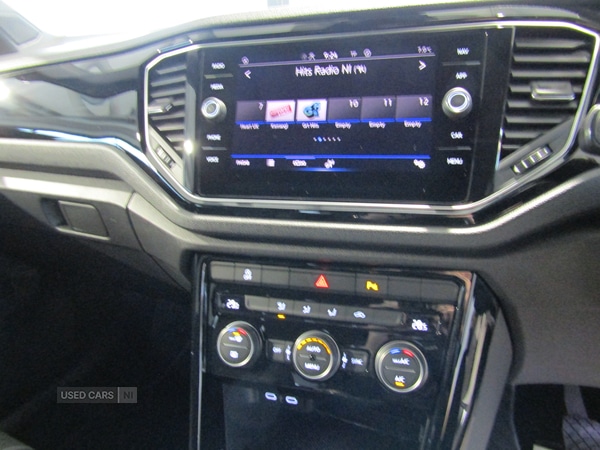 Used Volkswagen T-Roc for sale - 76772474: Photo 17