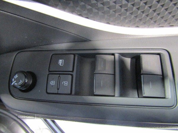 Used Toyota C-HR 2023 for sale - 77770097: Photo 9