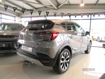 Used Renault Captur 2023 for sale - 79317950: Photo