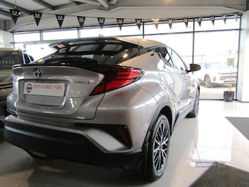 Used Toyota C-HR 2020 for sale - 79249178: Photo