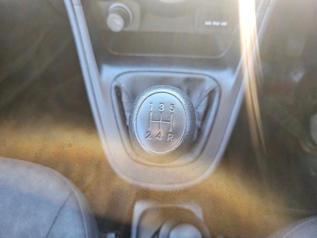 Used Hyundai i10 2012 for sale - 76642903: Photo 16