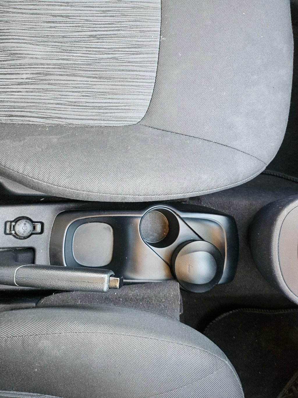 Used Hyundai i10 2012 for sale - 76642903: Photo 17