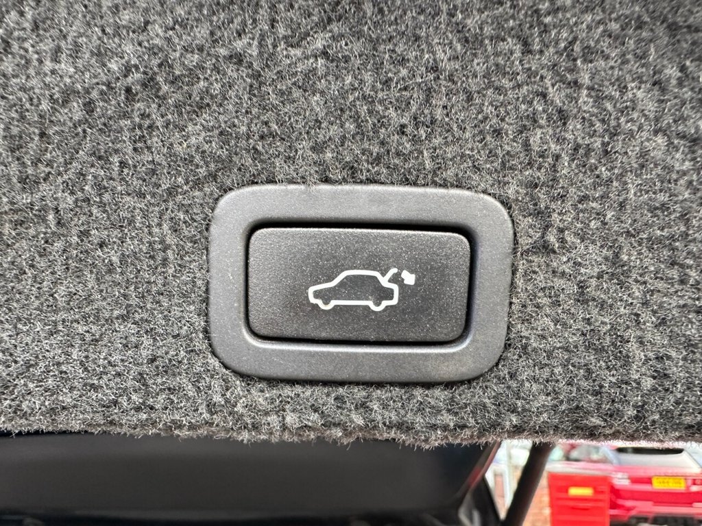 Used Volvo XC60 2012 for sale - 77770956: Photo 17