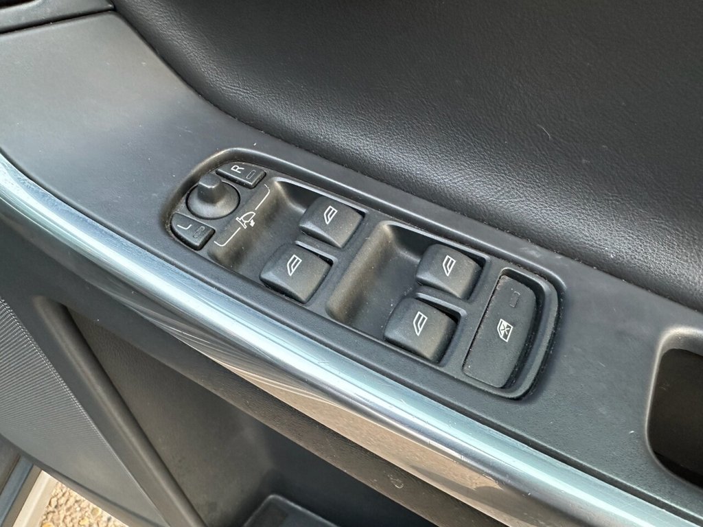 Used Volvo XC60 2012 for sale - 77770956: Photo 29