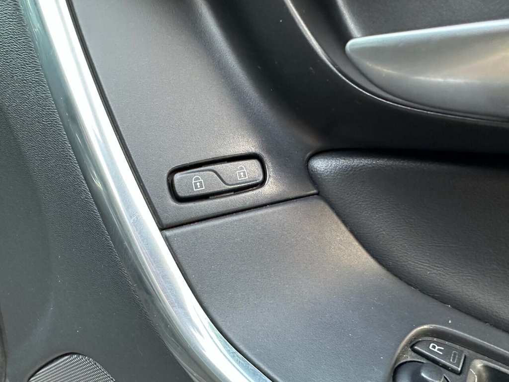 Used Volvo XC60 2012 for sale - 77770956: Photo 30