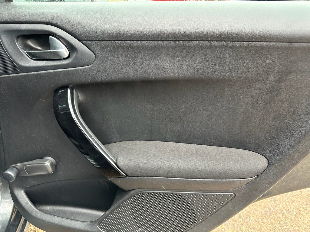 Used Peugeot 208 2016 for sale - 76590760: Photo 19