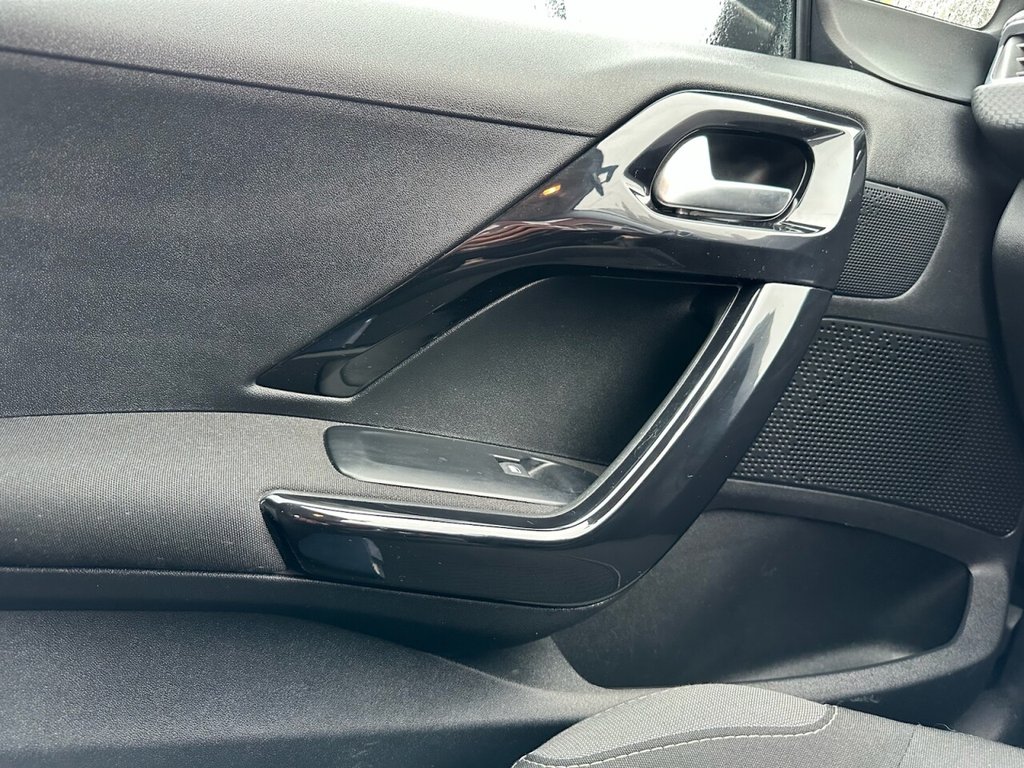 Used Peugeot 208 2016 for sale - 76590760: Photo 42
