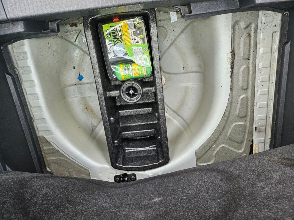 Used Vauxhall Corsa 2011 for sale - 77904758: Photo 22