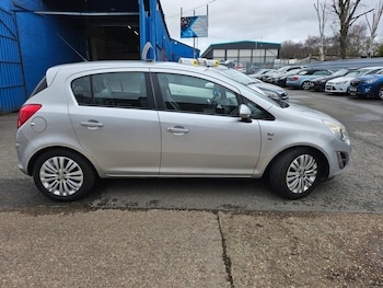 Used Vauxhall Corsa 2011 for sale - 77904758: Photo