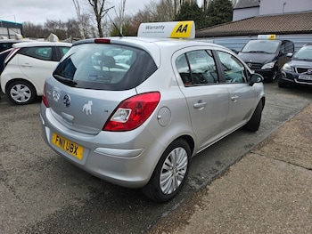 Used Vauxhall Corsa 2011 for sale - 77904758: Photo