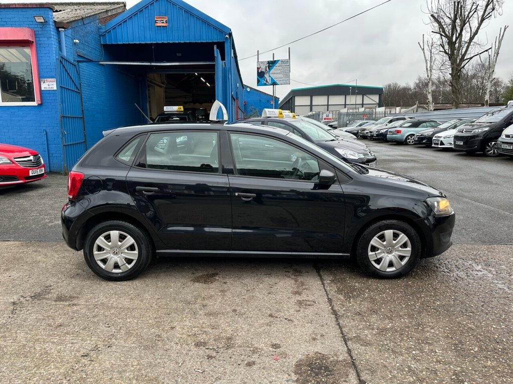 Used Volkswagen Polo 2014 for sale - 77785908: Photo 2