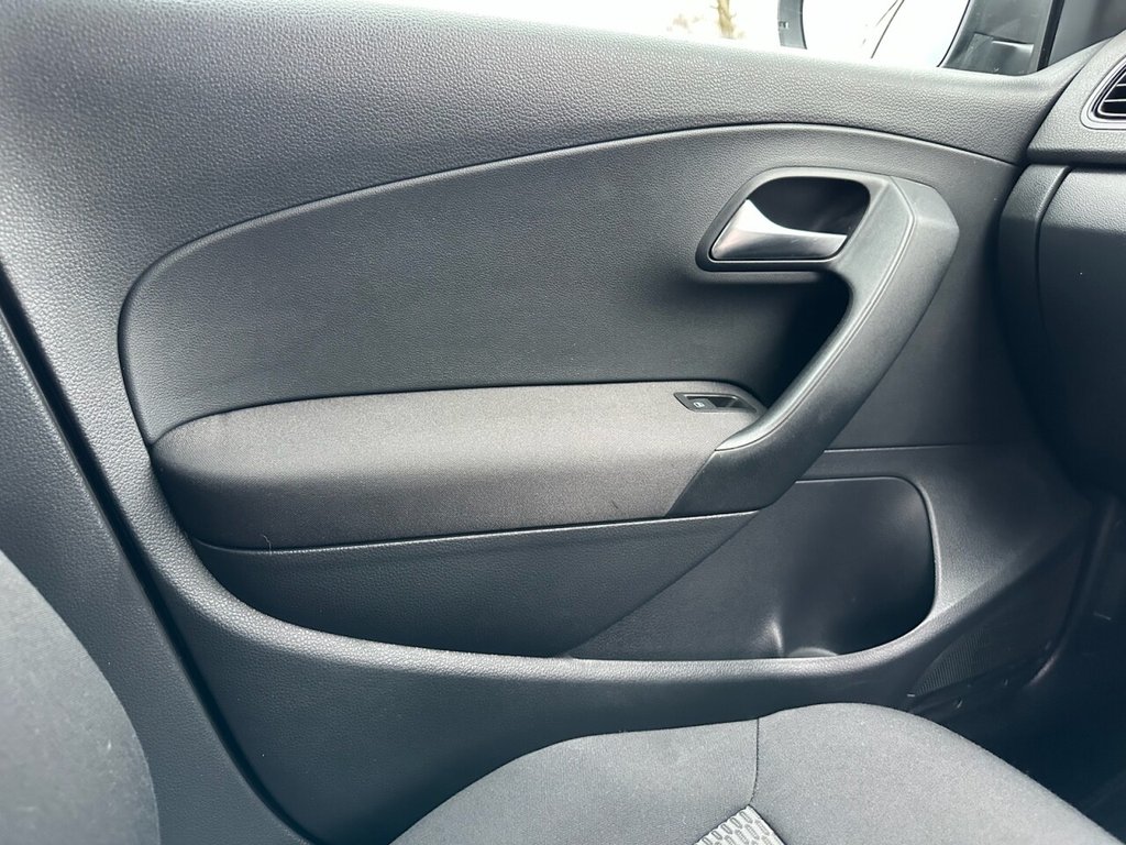 Used Volkswagen Polo 2014 for sale - 77785908: Photo 35