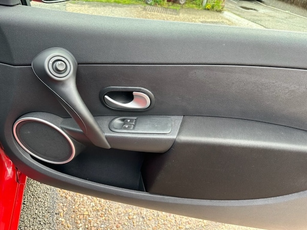 Used Renault Clio 2010 for sale - 76014836: Photo 22