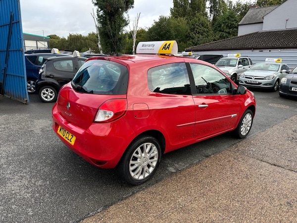 Used Renault Clio 2010 for sale - 76014836: Photo 3