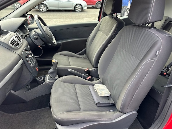 Used Renault Clio 2010 for sale - 76014836: Photo 43
