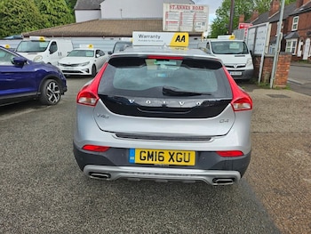 Used Volvo V40 2016 for sale - 78631333: Photo