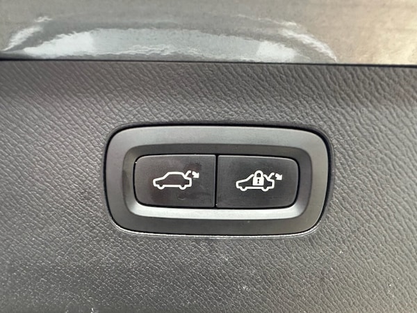 Used Volvo XC90 2015 for sale - 76235469: Photo 16