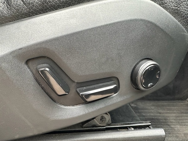 Used Volvo XC90 2015 for sale - 76235469: Photo 33