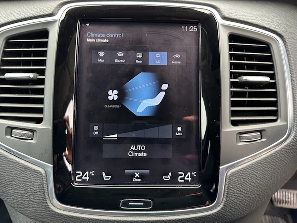 Used Volvo XC90 2015 for sale - 76235469: Photo 45
