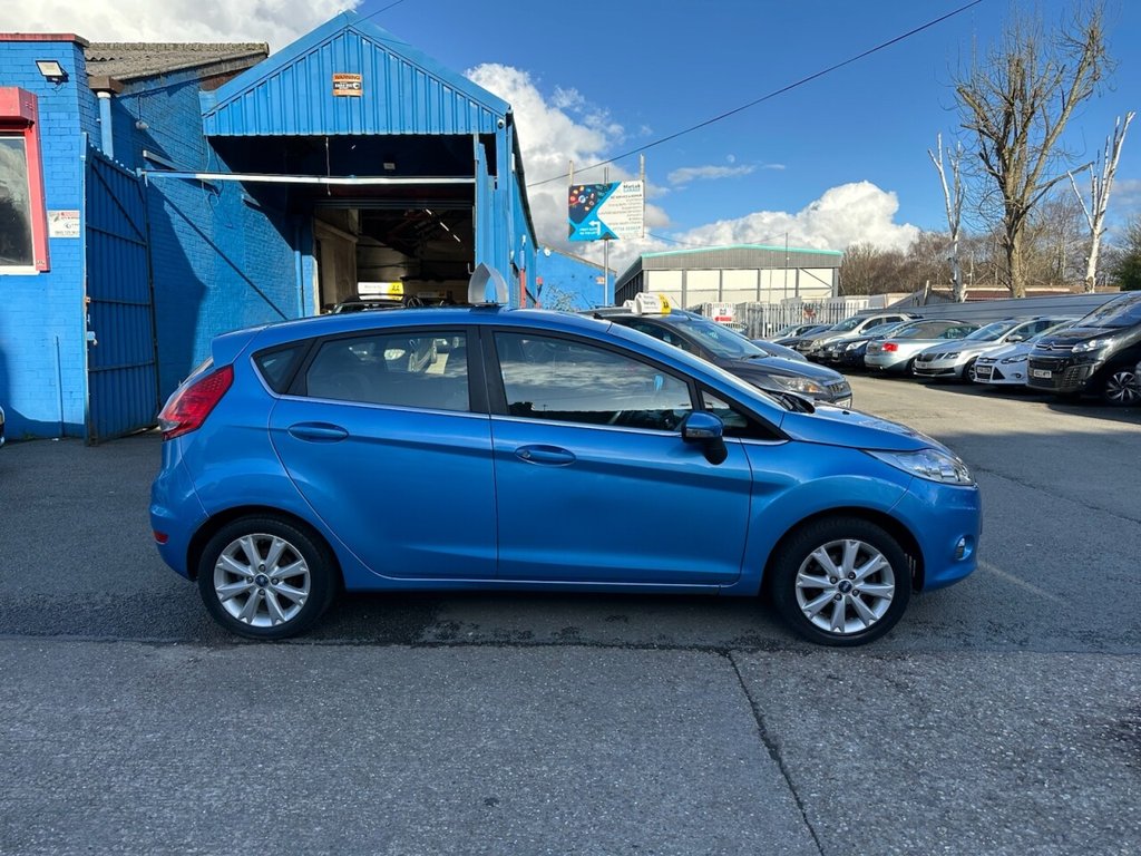 Used Ford Fiesta 2010 for sale - 77706126: Photo 2