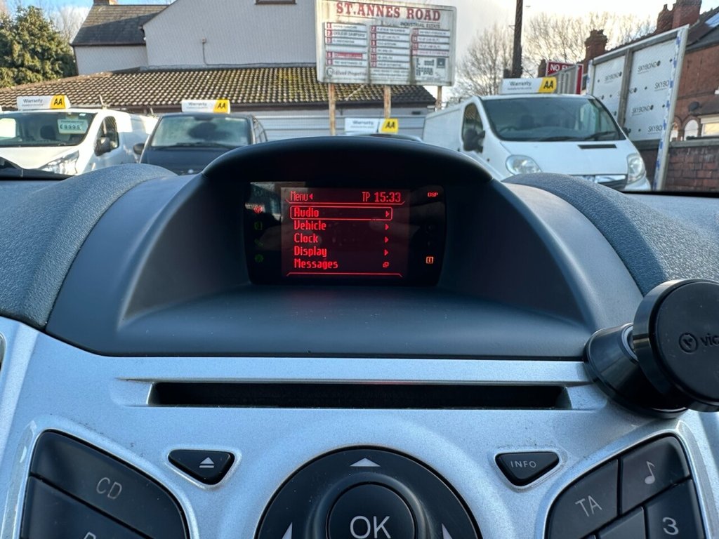 Used Ford Fiesta 2010 for sale - 77706126: Photo 32