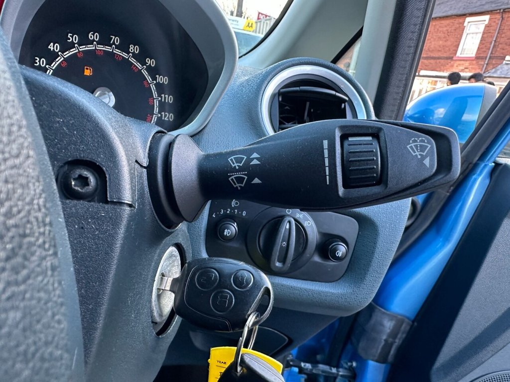 Used Ford Fiesta 2010 for sale - 77706126: Photo 43